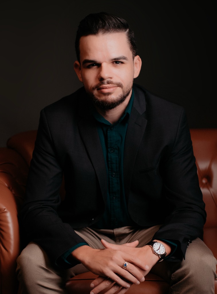 Dalton Silveira - Designer de Produto e Interiores Studio Avallon